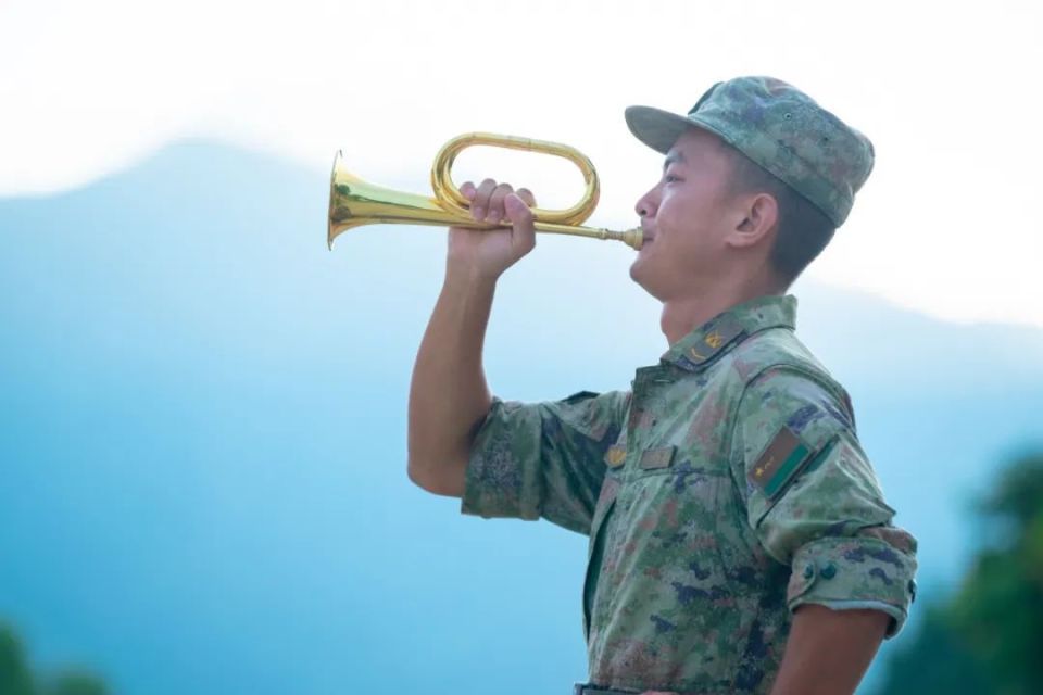 卢森堡抵抗顶尖劲旅，士气高昂