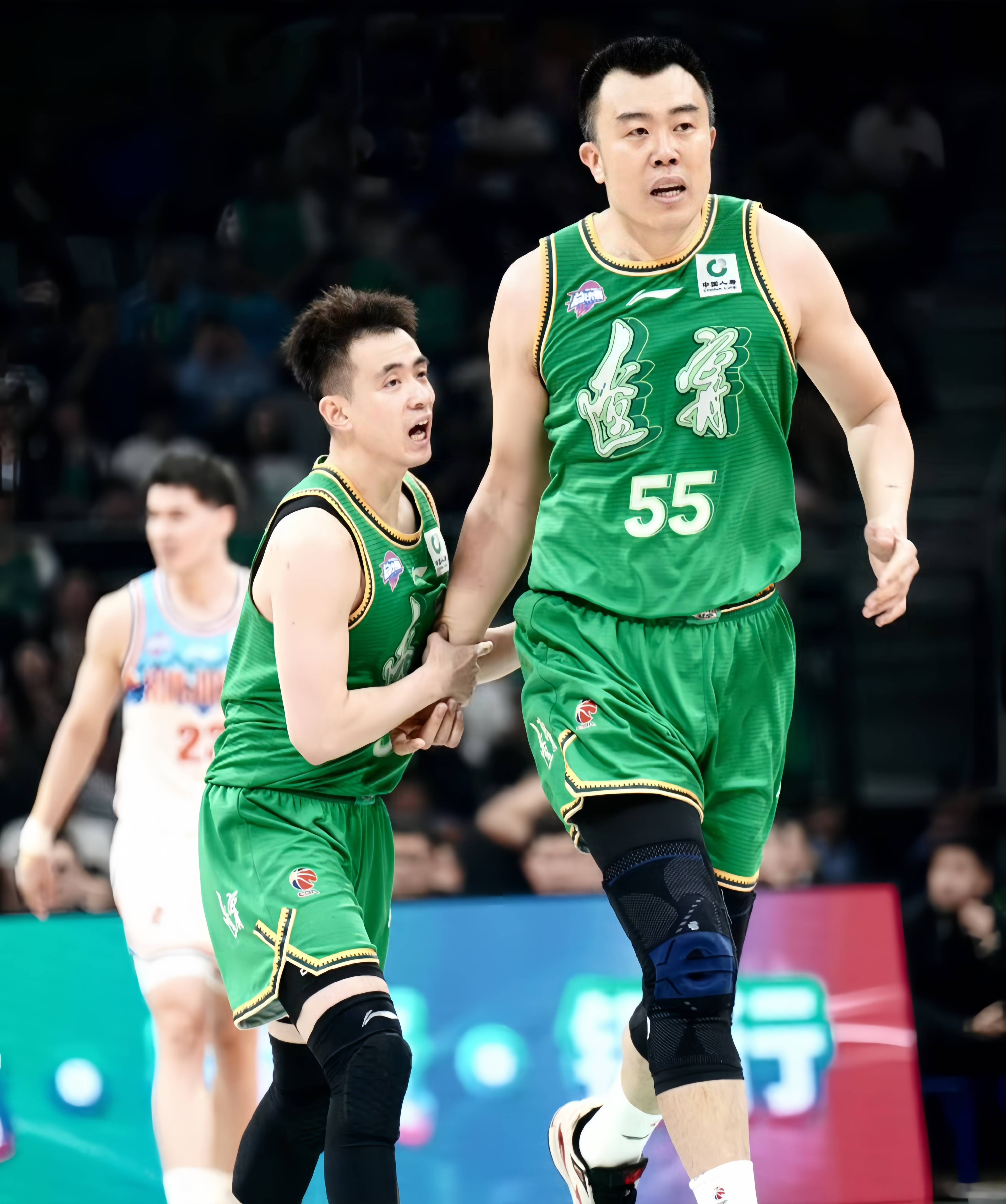 辽宁赢德集团-男子篮球比赛最热门：辽宁男篮兢兢业业保持领先的简单介绍